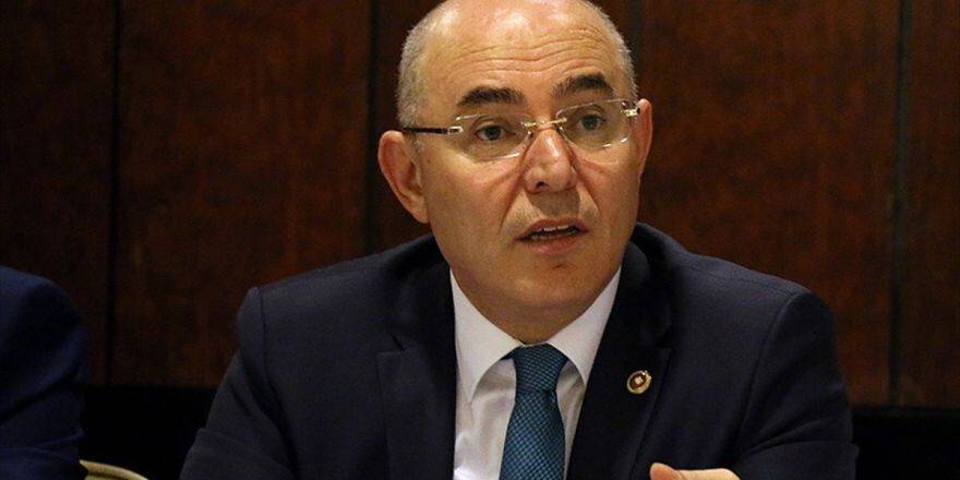 'Rejim Değişikliği Yapılıyor' Demek Bilgisizlik Değilse Çarpıtmadır'