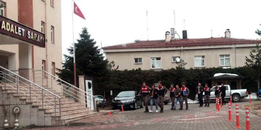 Silah operasyonunda 7 kişi tutuklandı