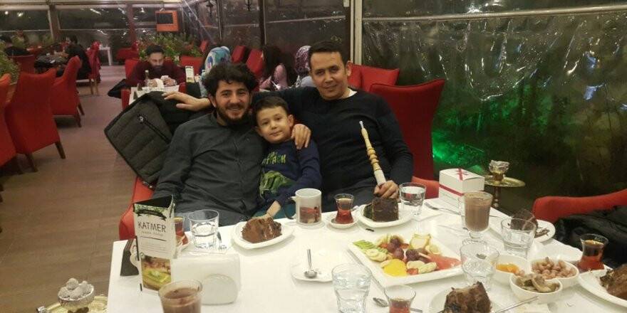 Mehmet Evrim, oğlu ve yeğeni ile