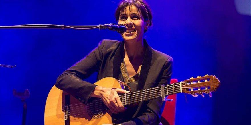 Souad Massi: Türkiye'de Biraz Batı Biraz Doğu'nun Karışımı Var