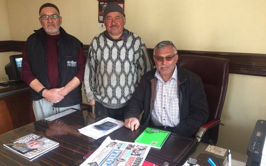 Lalebahçe Çiçekçilik’te dost muhabbeti