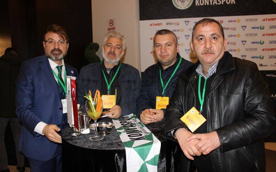 Spor camiasının yüzü gülüyordu