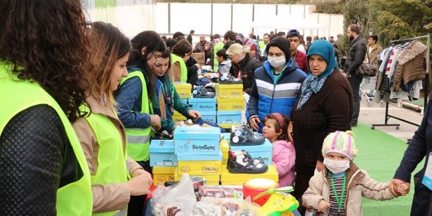 LÖSEV'in "İyilikler Tırı" Konya'da