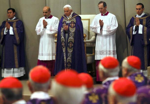 Son ayininde alkışlarla karşılandı