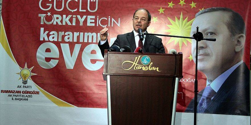 Sağlık Bakanı Akdağ: Türkiye'yi Bürokratlar Değil, Seçilmişler Yönetsin İstiyoruz