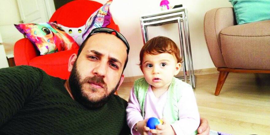 Evren Tokay yeğeni Adelya ile şen