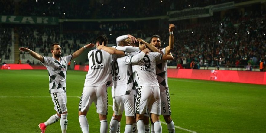 Atiker Konyaspor yarı finalde!
