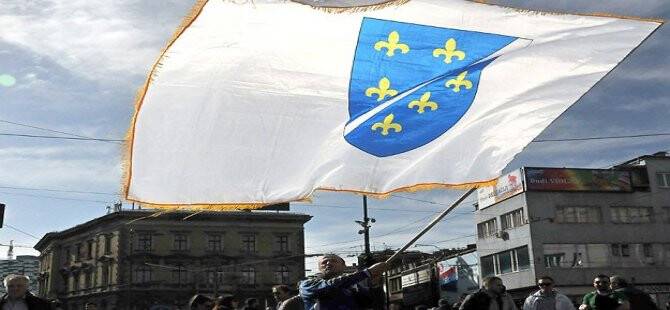 Boşnak Milletvekilinden Sırbistan Meclisinde Srebrenitsa Eleştirisi