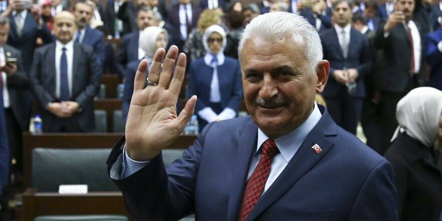 Şaibe söylentileri yayarak...