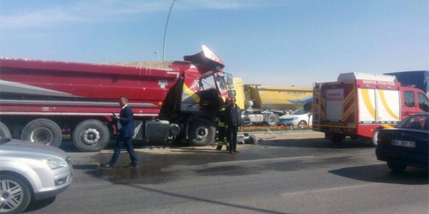 Konya'da iki tır çarpıştı