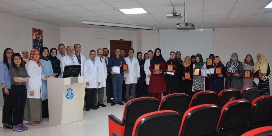 Kursiyerlerinden, Selçuk Tıp’taki miniklere hediye
