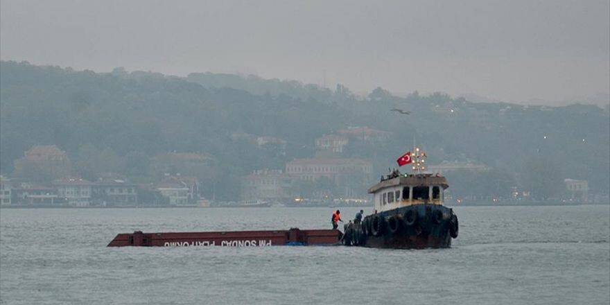 Beykoz Açıklarında Duba Battı