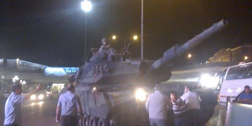 Darbeci Komutan Gözünü Kırpmadan Vurdu