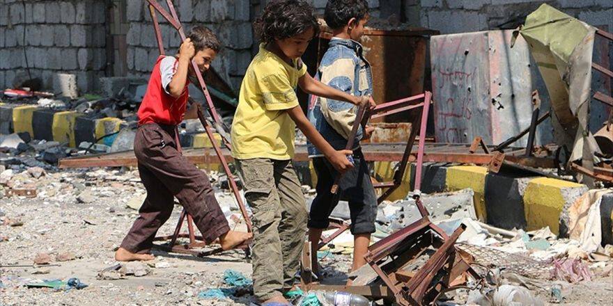 Yemenli Çocuklar Taiz'deki 'Abluka Ve Açlığın' Pençesinde