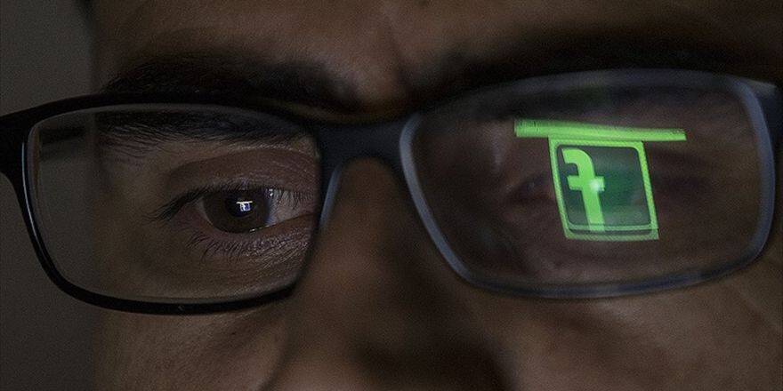 Facebook Şiddeti Engellemek İçin 3 Bin Kişi Alıyor