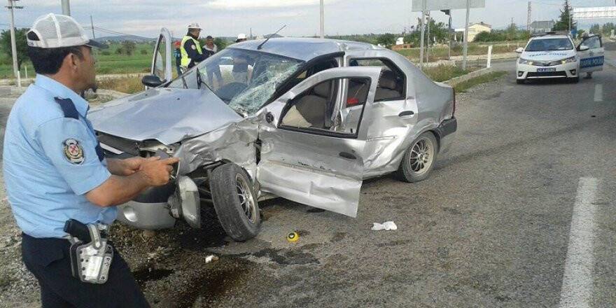 Hüyük iki ayrı kaza: 1 ölü, 5 yaralı