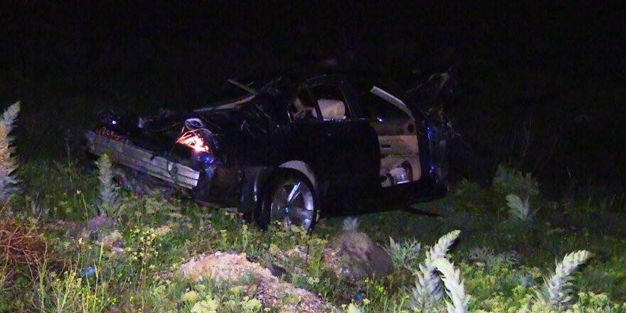 Konya'da Otomobil Şarampole Devrildi: 2 Ölü, 3 Yaralı