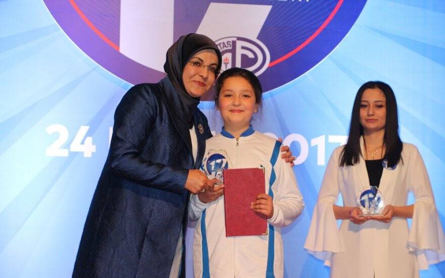 Diltaş öğrencilerini ödüllendirdi