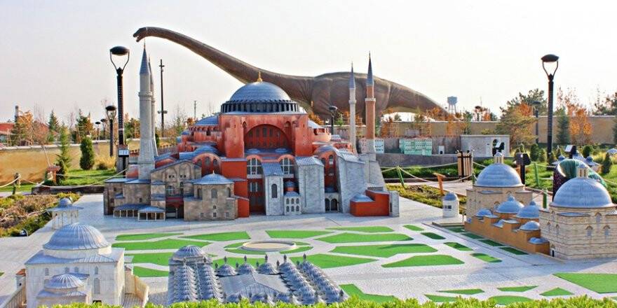 80 Binde Devr-i Alem'e ziyaretçi akını