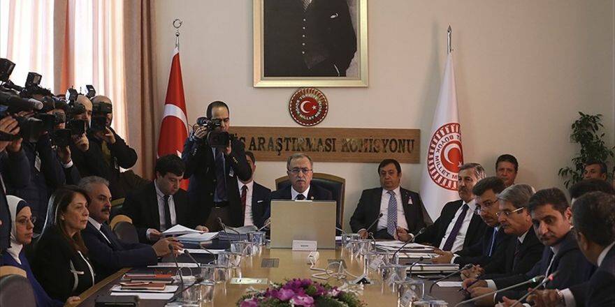 "Gençleri Duygusal Telkinlerle Tektipleştirdiler"