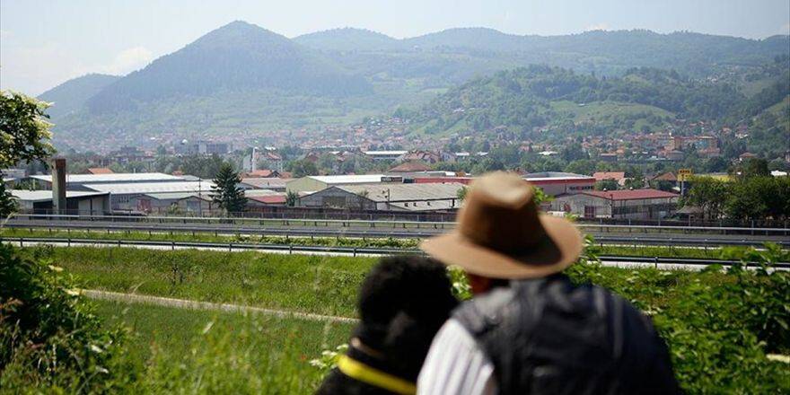 'Gizemli' Bosna Piramitleri'ne Turist Akını