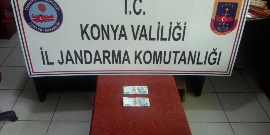 Sahte parayla alışveriş yaparken yakalandı