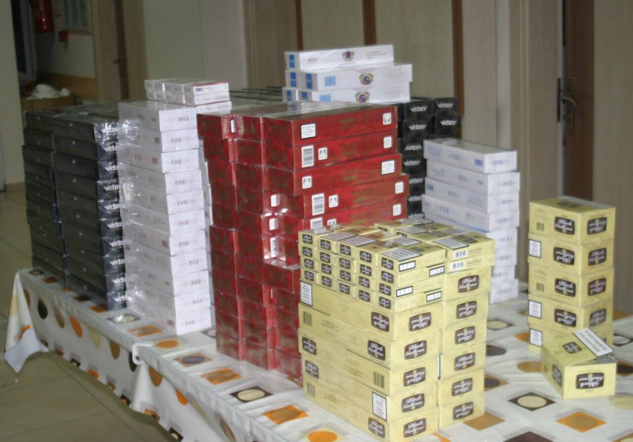 Kaçan otomobilden sigara çıktı!