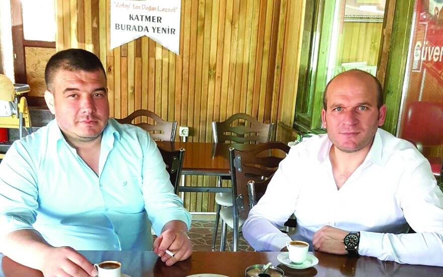 ADEM SEREN’DEN  KORUKENT’TE  BAYRAM ŞEKERİ