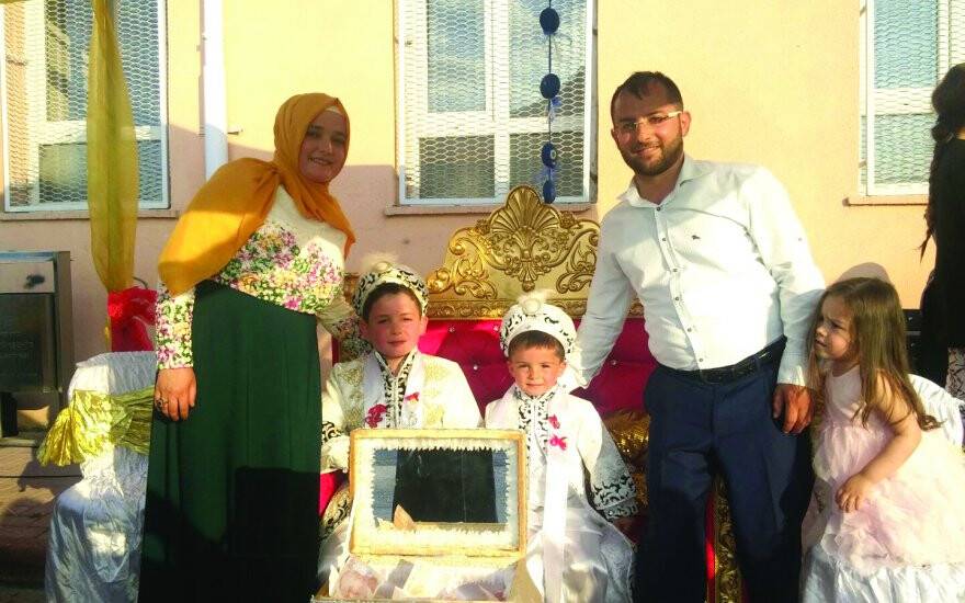 Erdik Ailesinde sünnet heyecanı