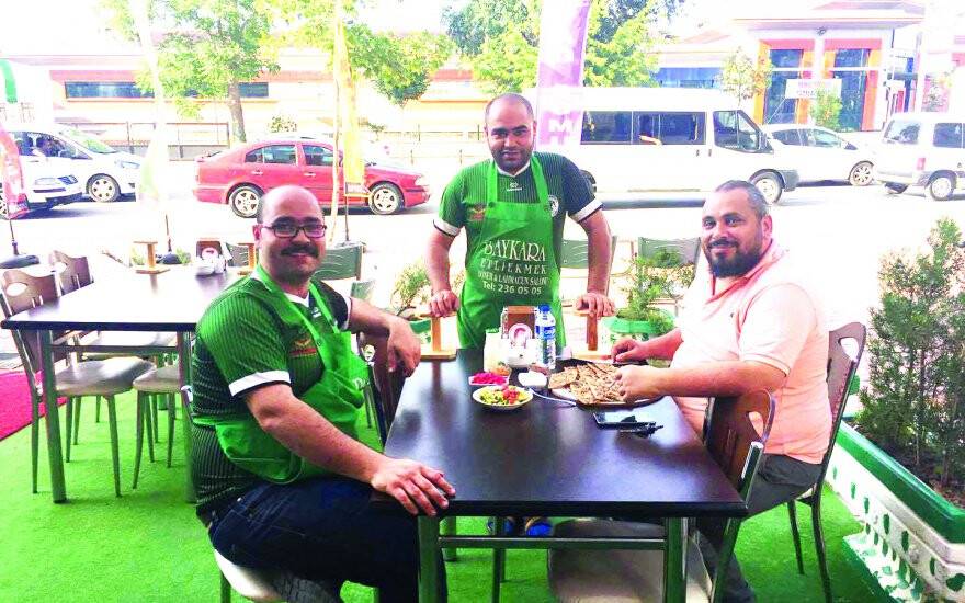 Hüseyin Bayram Baykara Etliekmek'te ziyafette