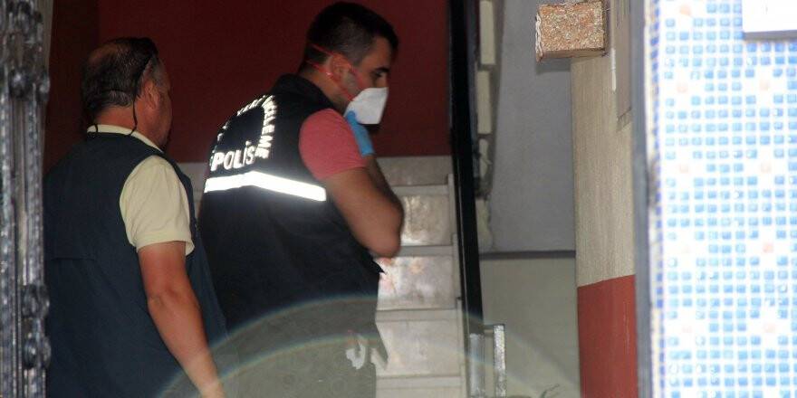 Üç gündür haber alınamayan adam evinde ölü bulundu