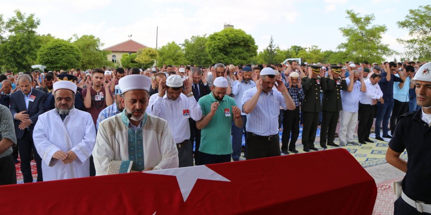 Şehit Polis Tuzlukçu'da Toprağa Verildi