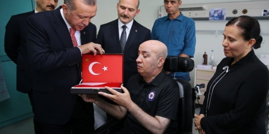 Erdoğan’dan darbeciler tarafından vurulan Aslan’a ziyaret