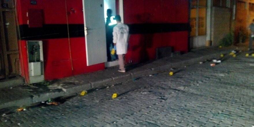 Konya’da eğlence mekanına kurşun yağdırdılar