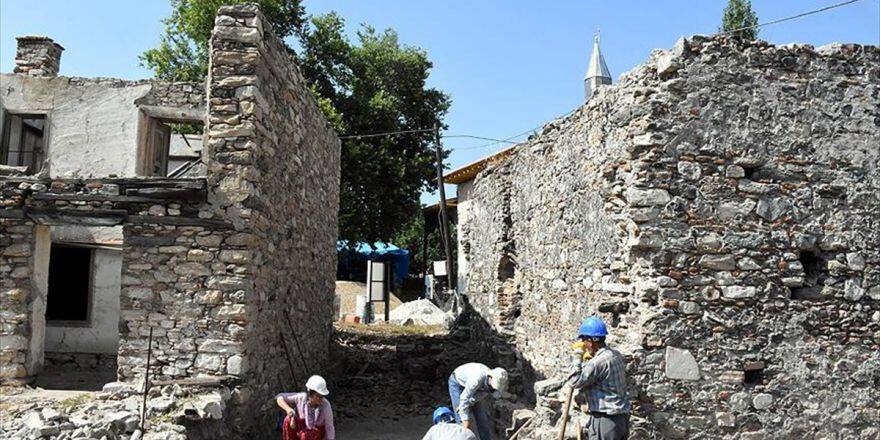 Tarihi Hamamda 700 Yıl Önce Kalorifer Sitemi Kullanılmış