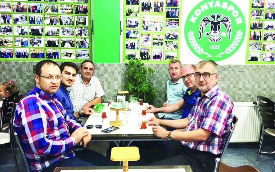 Başkan Muammer konuklarıyla Küçüker HalkEtliekmek'te