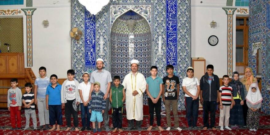 Selçuklu'da çocuklar camileri dolduruyor