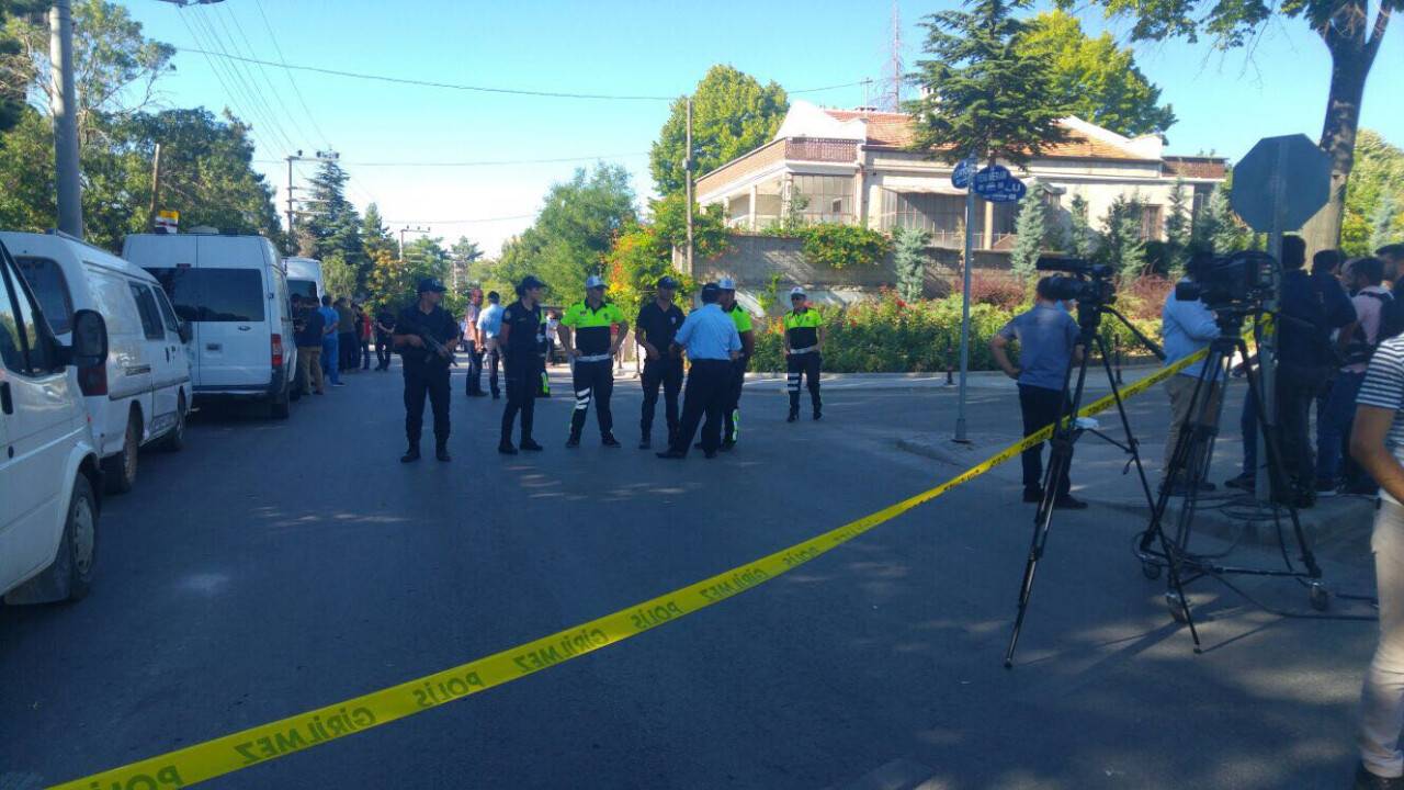 Polis ekiplerinden geniş güvenlik önlemi