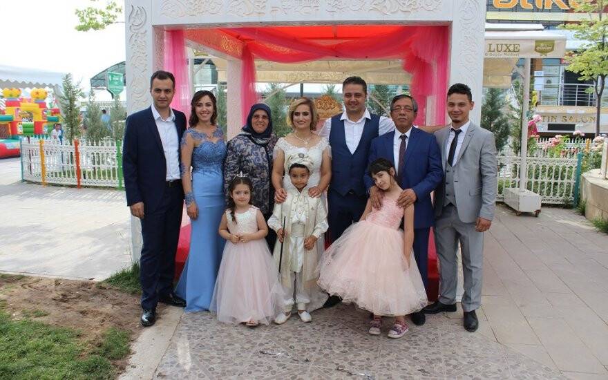 Konya, Oral ailesinin sünnet düğününde
