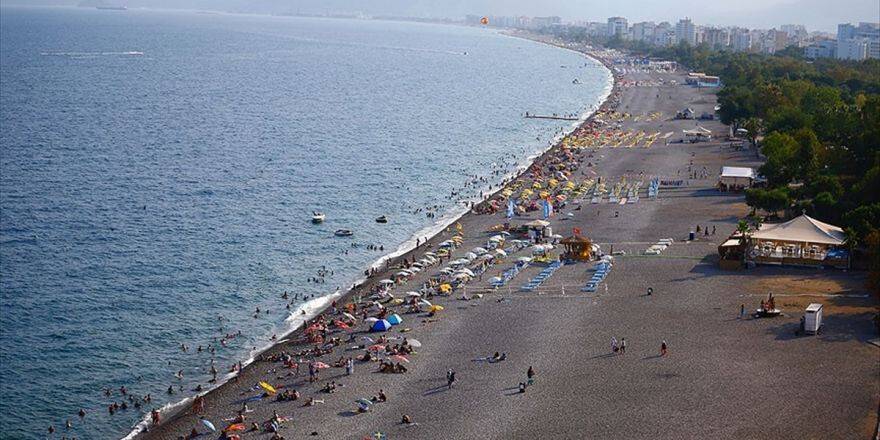 Antalya Sahillerini Görmeye Milyonlar Geliyor