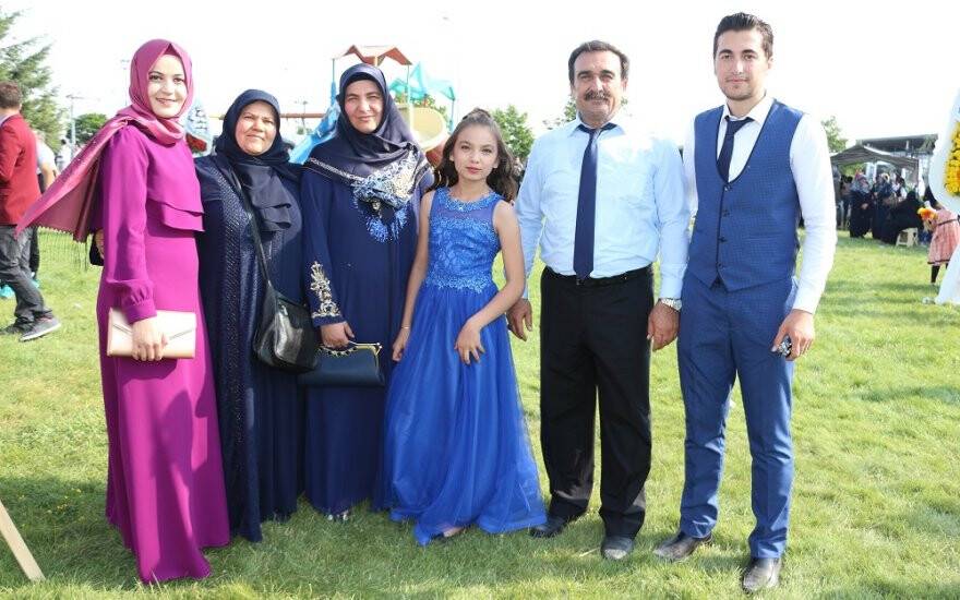 Merve ile Fevzi dünya evine girdi