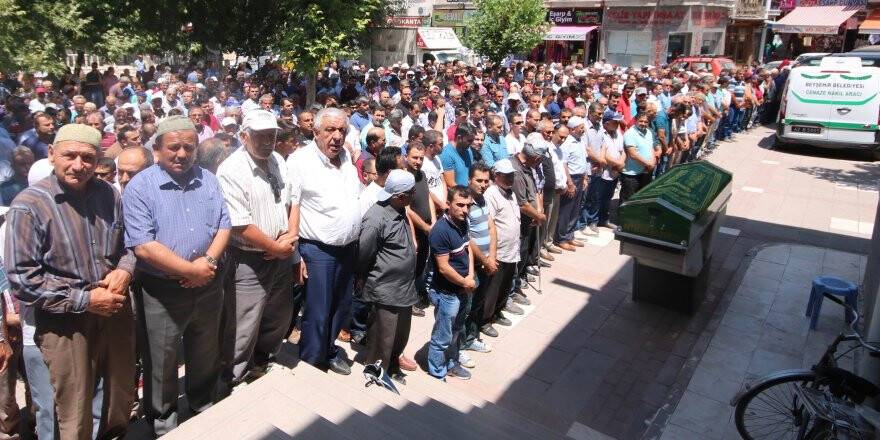 Kazada ölen zabıta memuruna son görev