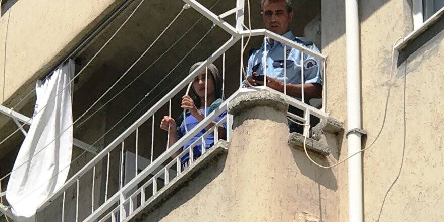 Dördüncü kattan düşen küçük kız ağır yaralandı