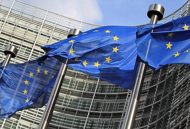 BAE ve Kolombiya'ya AB'den vize muafiyeti