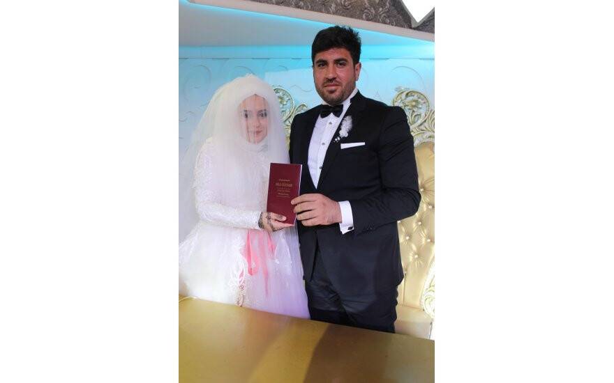 Ezel ve Ünal'dan anlamlı  ‘Evet’