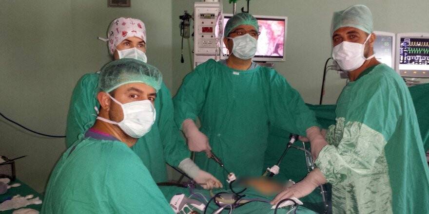 Rahminden 25 santimetre ve bin 100 gram myom çıkarıldı