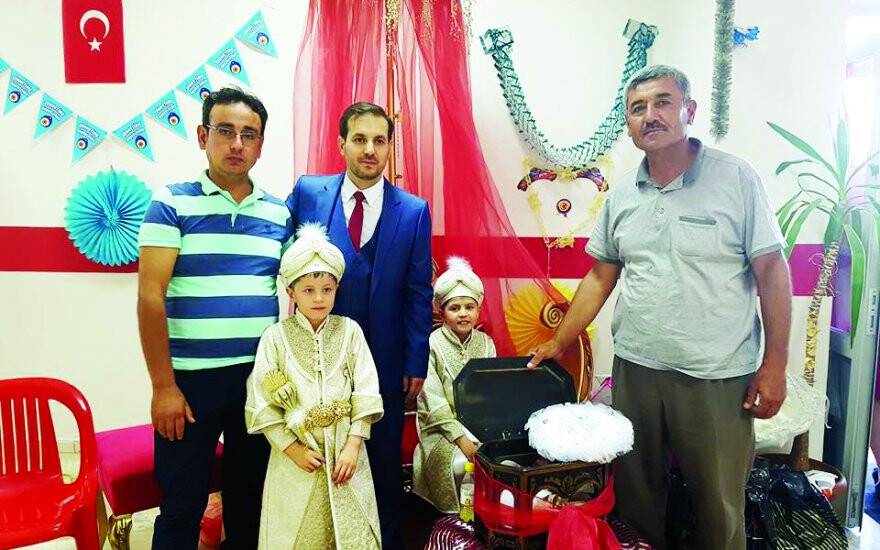 Eymen ve Mustafa Emir sünnet oldu