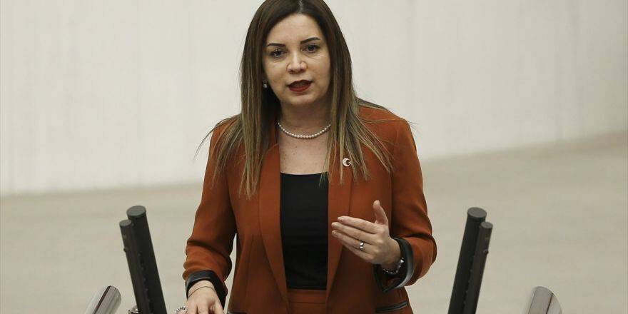 Öğrencilere 'Adab-ı Muaşeret' Dersi Önerisi