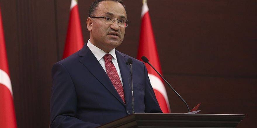 Başbakan Yardımcısı Bozdağ: Ak Parti Mkyk'sının Eski Üyesinin Beyanları Şahsını Bağlar