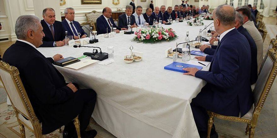 Başbakan Yıldırım Türk-iş Başkanlar Kurulunu Kabul Etti